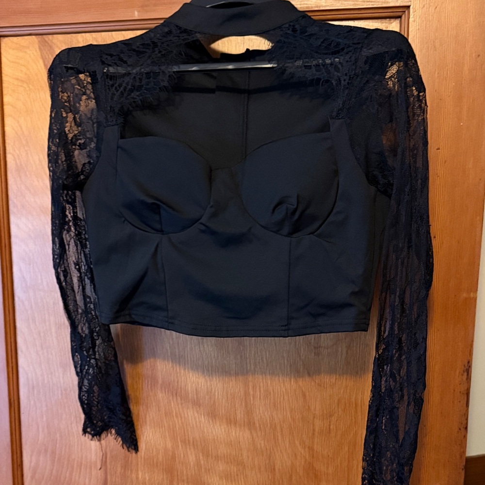 Elegant Black Lace Long Sleeve Top
